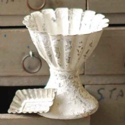 Chippy Creamy White Metal Fluted Vase 4